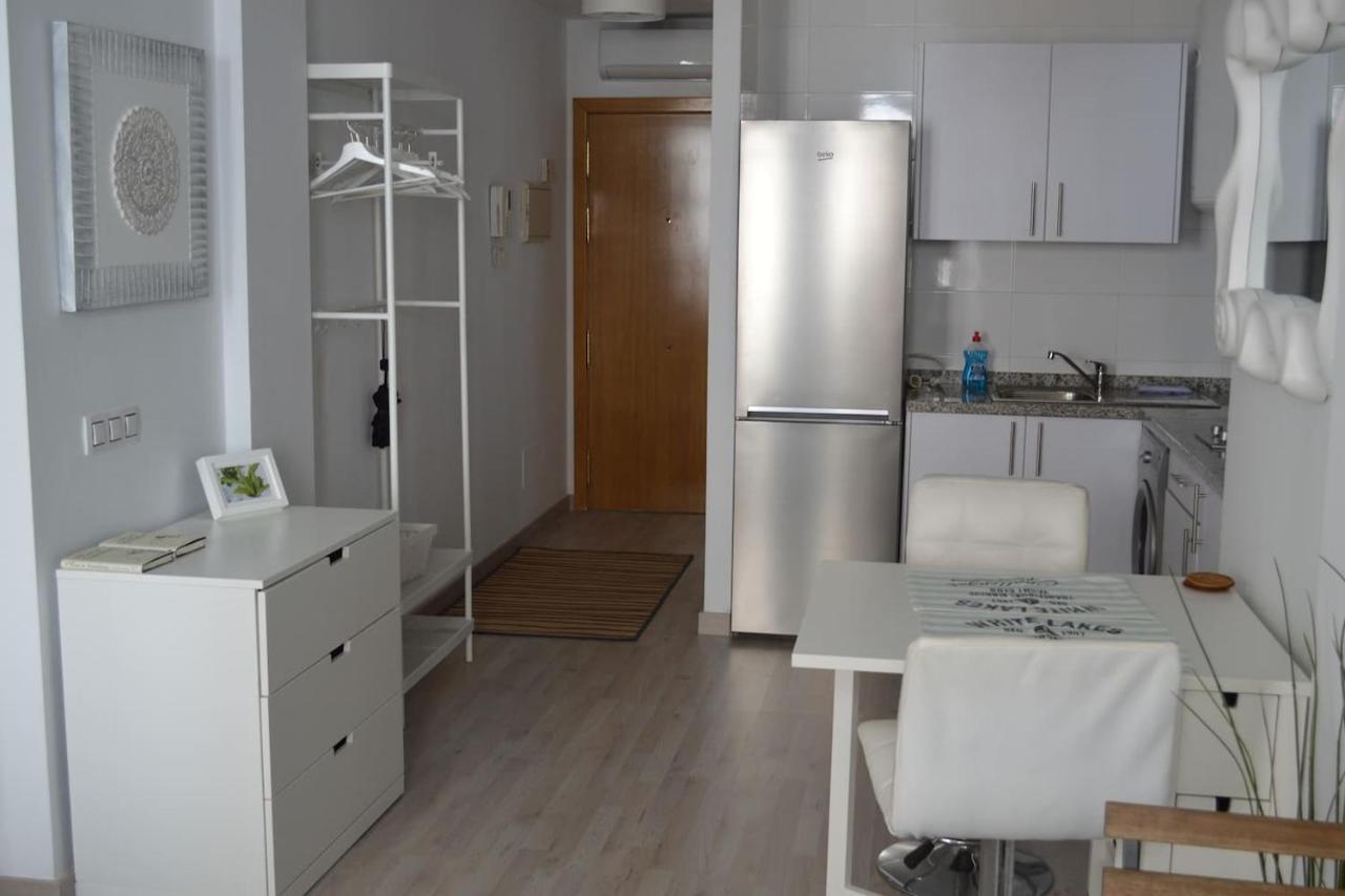 Modern Studio Flat Close To Plaza Merced Málaga Exterior foto